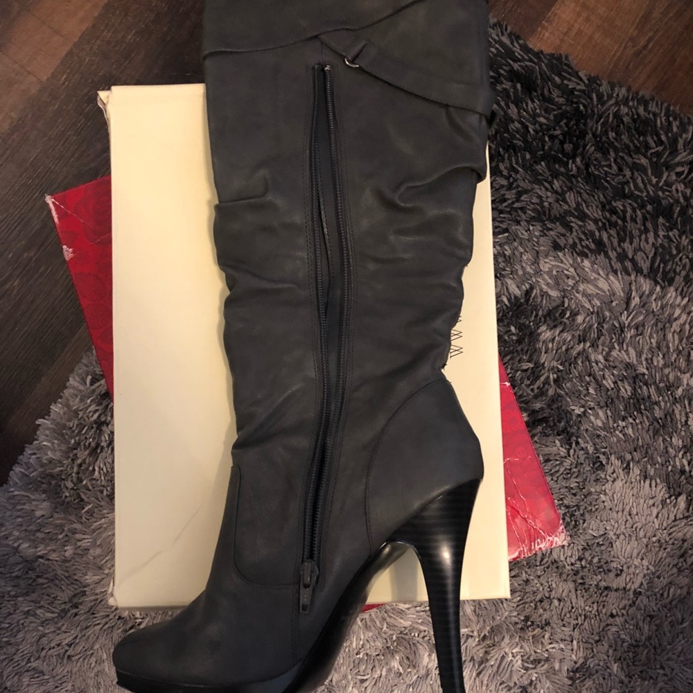 Cathey Jean Heeled boots